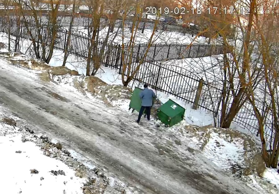 В Рыбинске поймали серийных переворачивателей мусорных баков