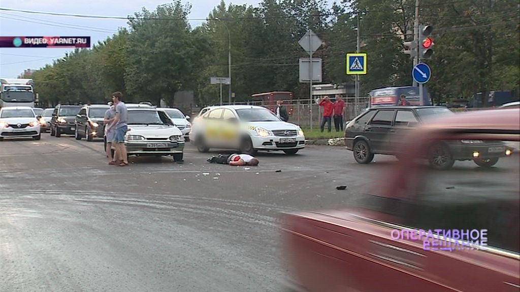 На оживленном перекрестке в Брагине сбили мужчину