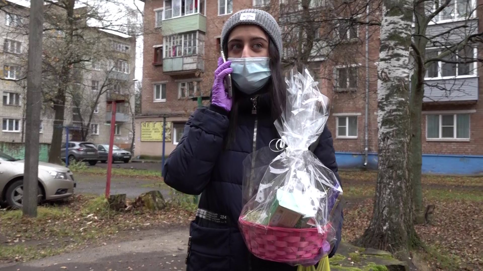 Ярославские волонтеры навещают одиноких пожилых людей