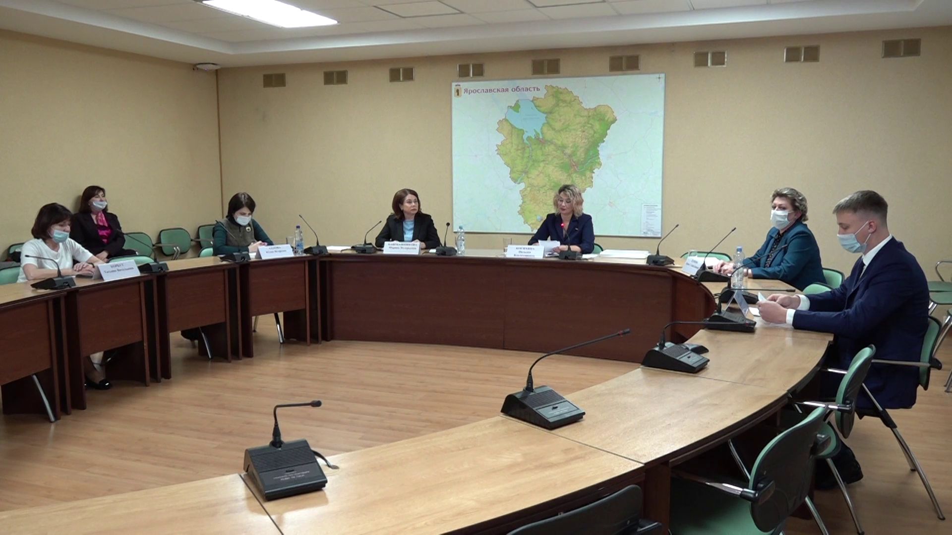 Правительство области обсудило поддержку одаренных детей