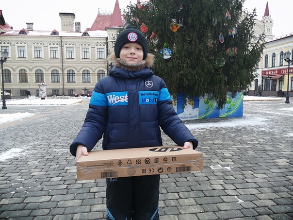 Дмитрий Миронов исполнил новогодние желания двух детей из Рыбинска