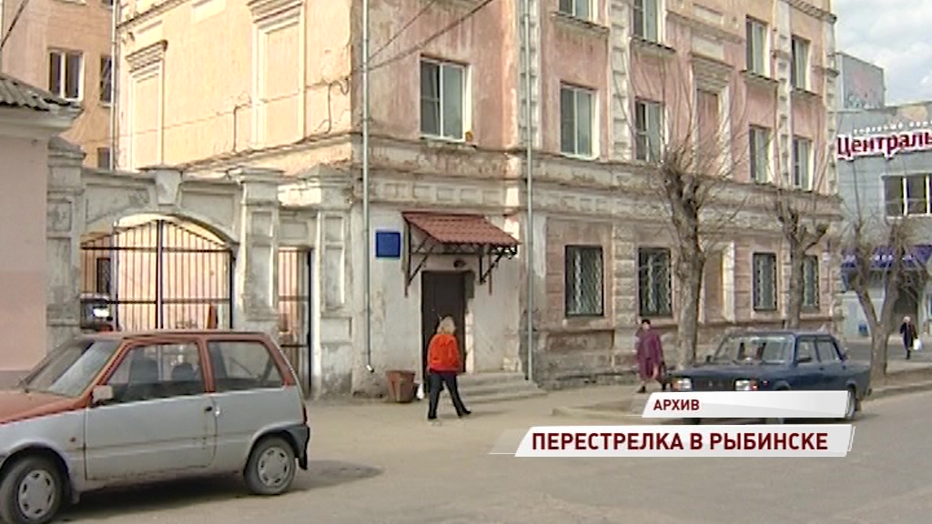 Целился в соседа, а ранил себя: конфликт из-за парковки закончился стрельбой