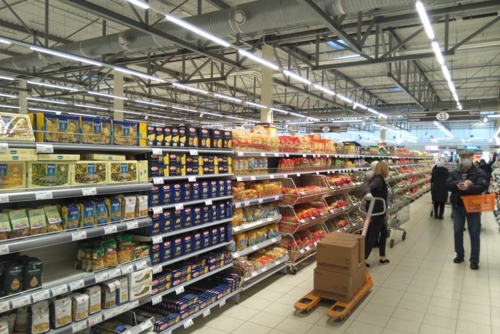 Магазины региона полностью обеспечены товарами, ажиотаж спадает