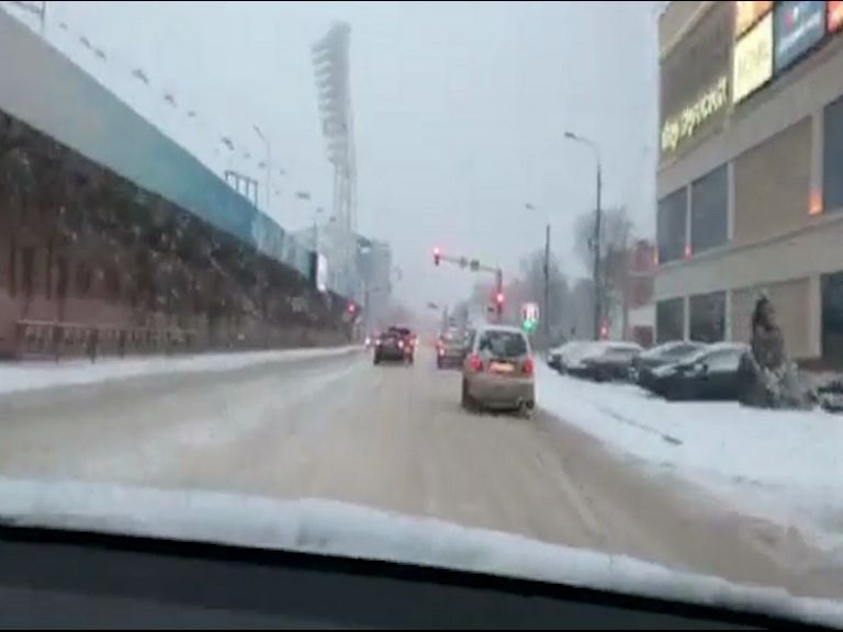Синоптики: снегопад продолжится еще пару дней