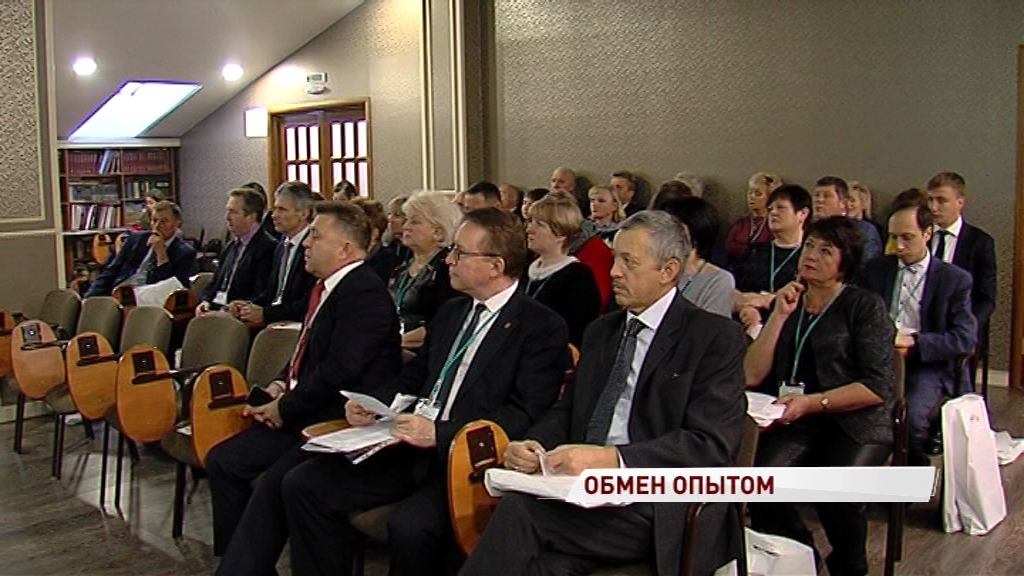 Главы районов из нескольких областей обменялись управленческим опытом в Вятском