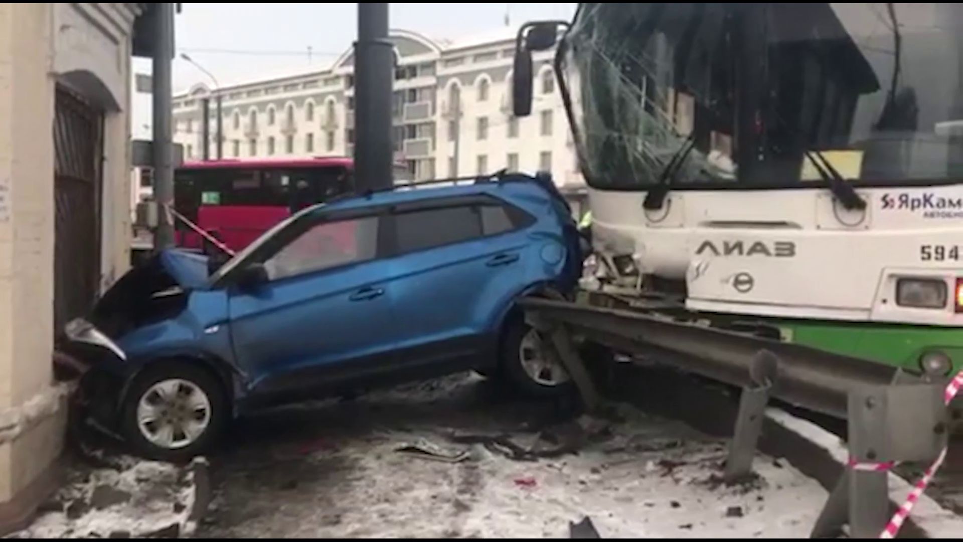 Стало известно о состоянии пострадавших в серьезной аварии на Московском проспекте