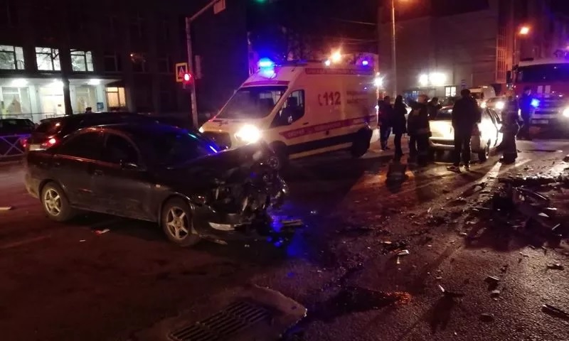 В ДТП в Красноперекопском районе Ярославля пострадали три человека