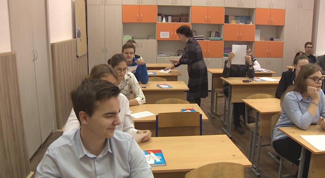 Одиннадцатиклассники России написали итоговое сочинение