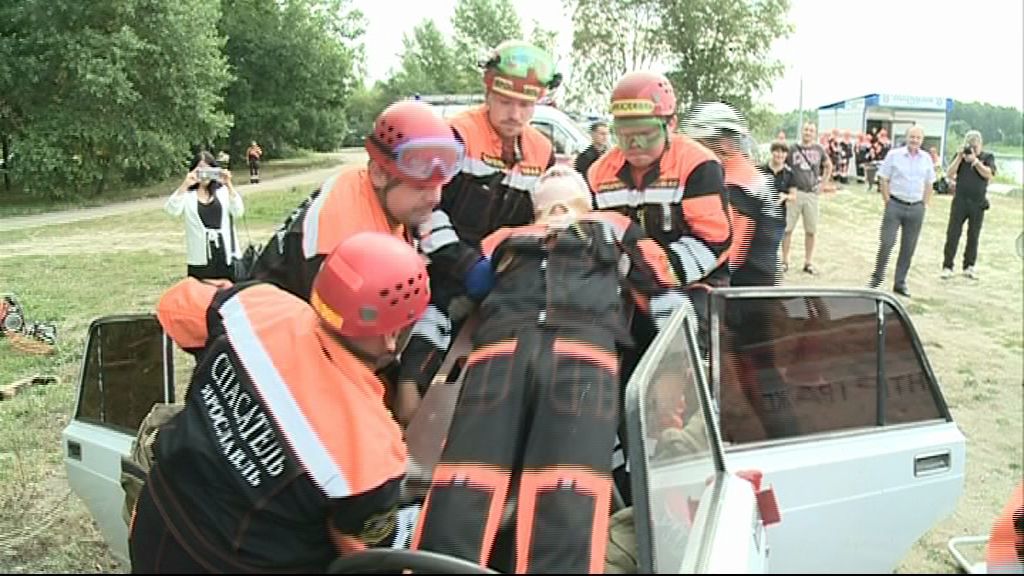 На Центральном пляже «столкнулись» два автомобиля