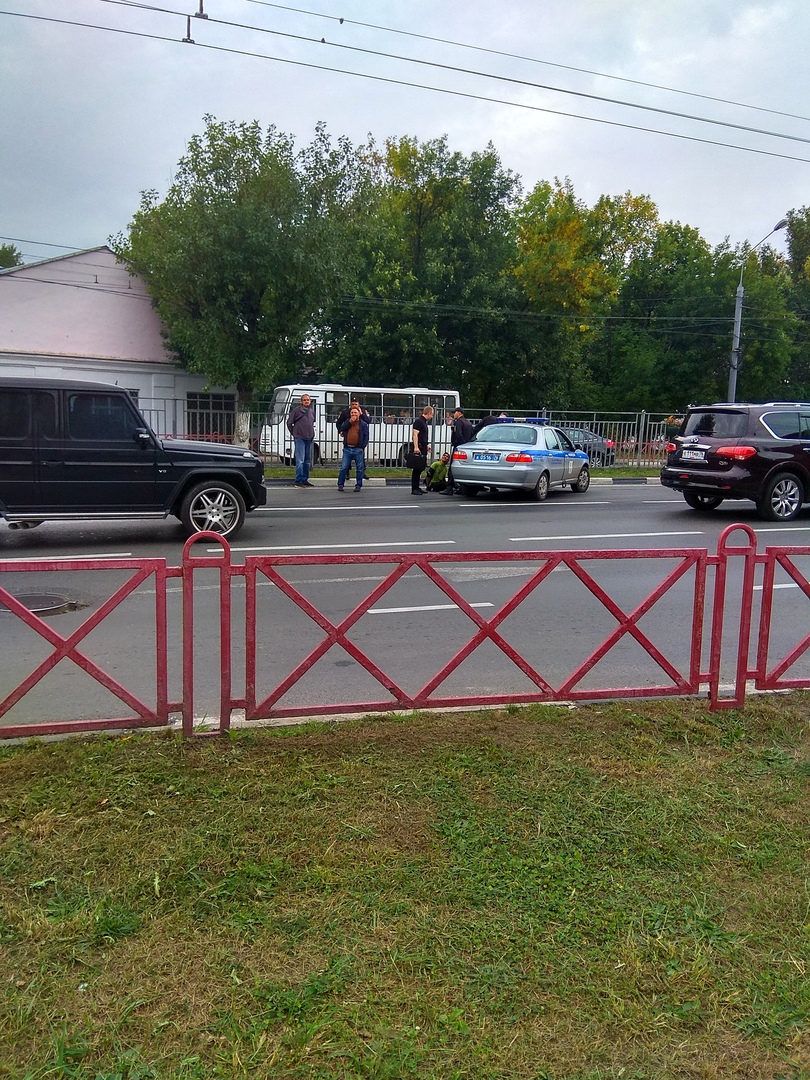 В Ярославле пассажир напал на водителя, вооружившись отверткой