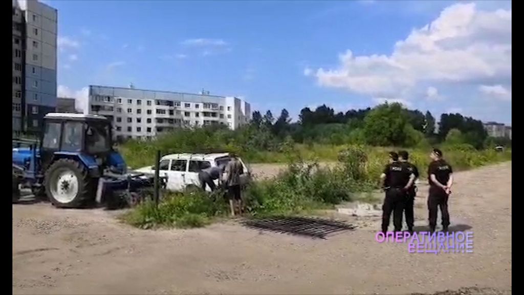 В Дзержинском районе снесли незаконную автостоянку