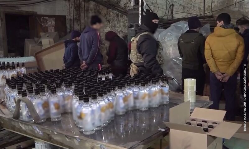18 летальных исходов за 2022: об опасности нелегальной спиртосодержащей продукции рассказали ярославские специалисты