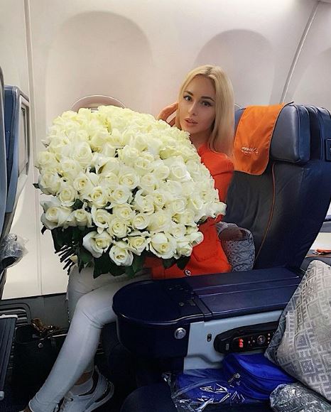 У ярославской модели украли 15 тысяч долларов