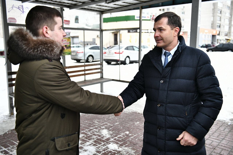 Мэр Ярославля поблагодарил мужчину, который помог разгрузить затор во время пятничного ледяного дождя
