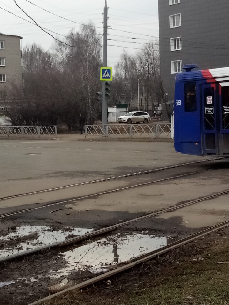 На улице Урицкого отключился светофор