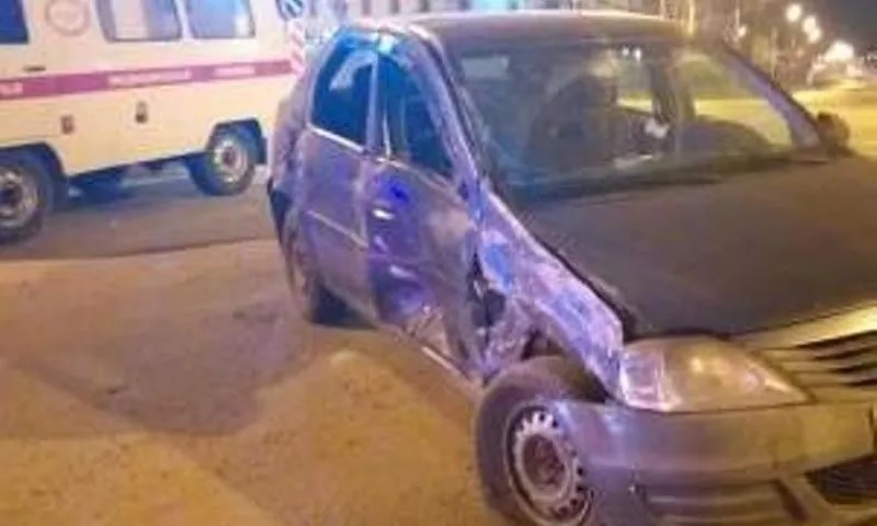 В Ярославле в ДТП попала скорая помощь, перевозившая беременную женщину