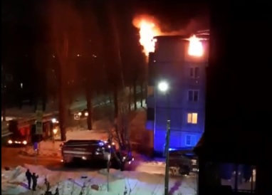 В Дзержинском районе Ярославля дотла выгорела квартира на пятом этаже пятиэтажки