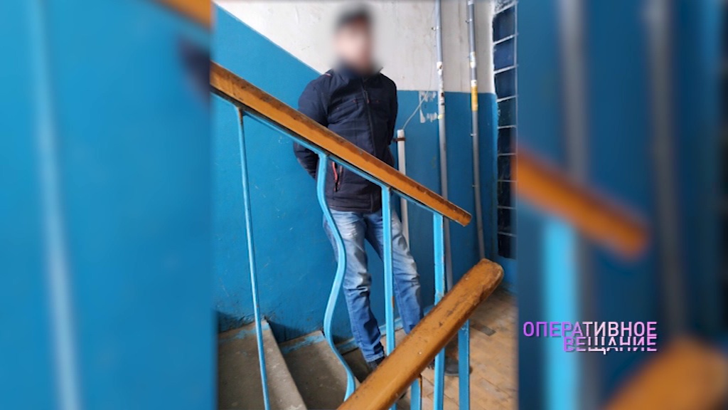 Ярославец зашел попросить денег у знакомой с оружием в руках