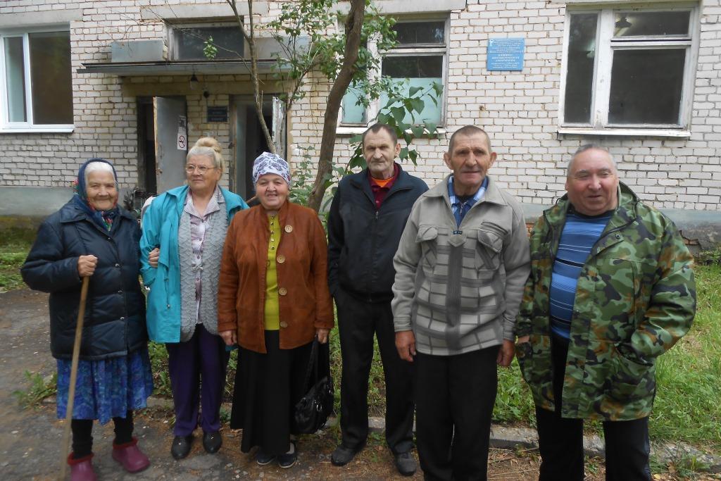 Около 400 жителей Большесельского района старше 65 лет были бесплатно доставлены на диспансеризацию