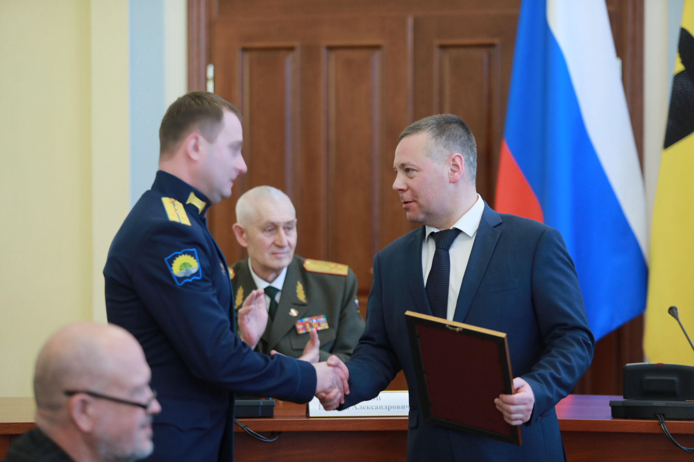 В преддверии Дня защитника Отечества в Ярославле наградили участников СВО