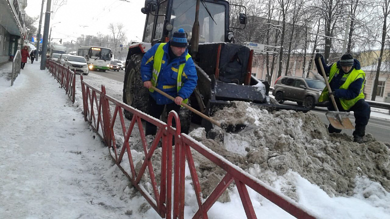 После новогодних гуляний Ярославль убирали более 60 спецмашин
