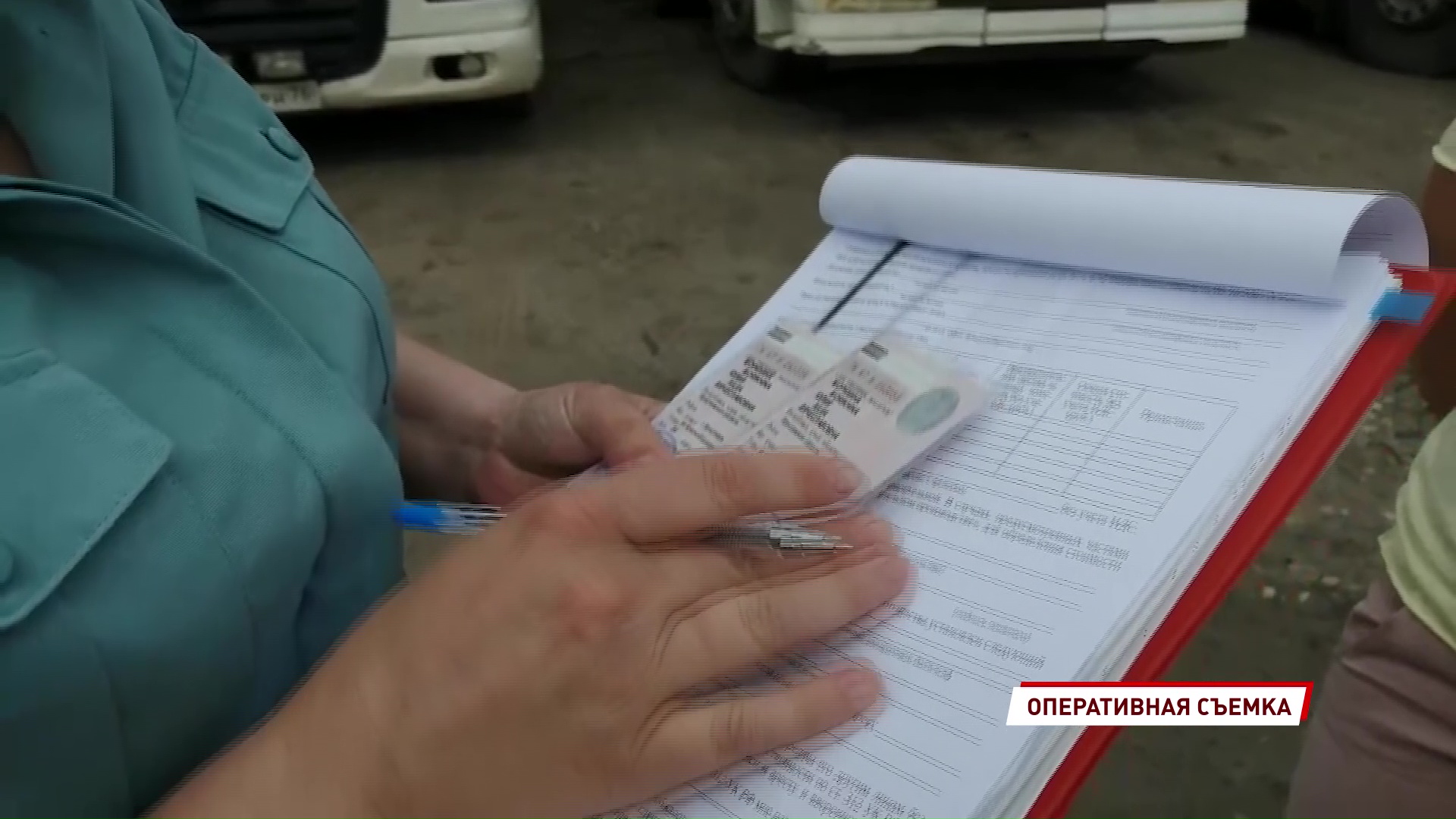 Ярославна расплатилась с бывшим мужем грузовиком