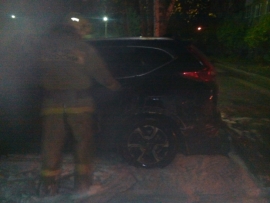 В Рыбинске неизвестный сжег автомобиль