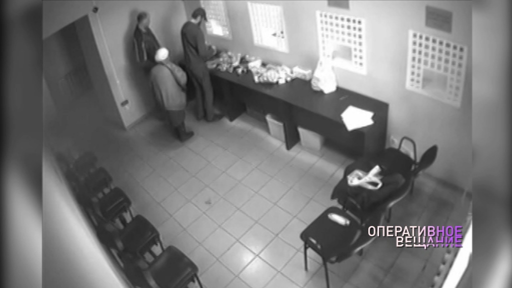 Мужчина попытался пронести в СИЗО кетчуп с трамадолом