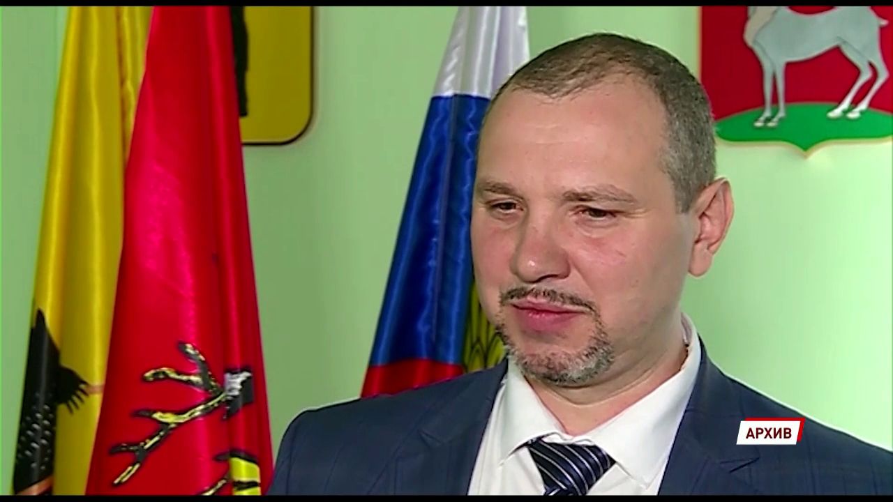 Глава Ростовского района написал заявление по собственному желанию
