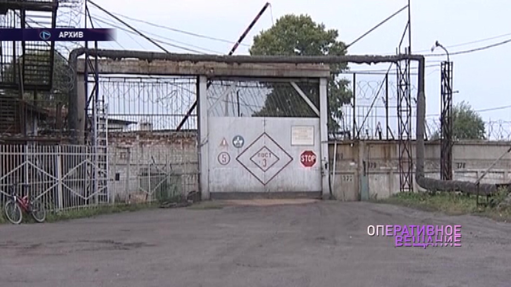 Сотрудник угличской колонии попытался продать наркотики осужденному