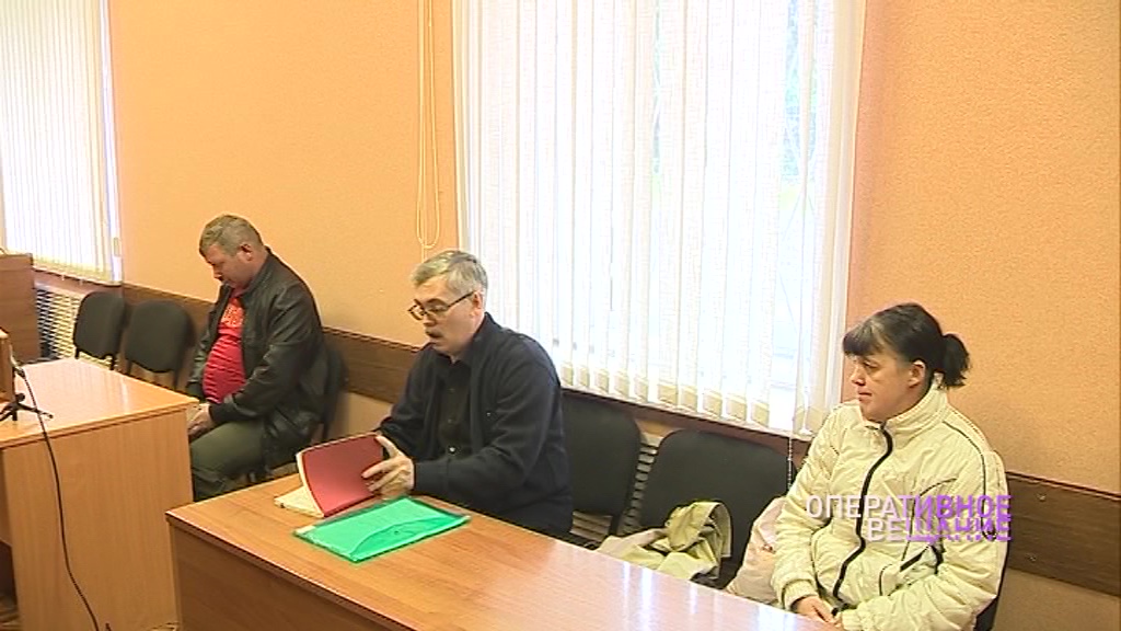 Суд начал рассматривать дело о гибели трех малышей в поселке Медягино
