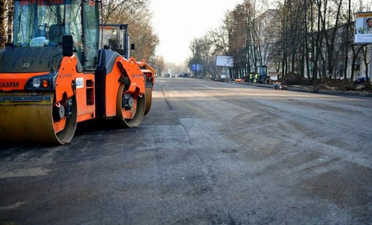 Власти решают вопрос, как дальше ремонтировать Тутаевское шоссе и стоит ли перекрывать дорогу