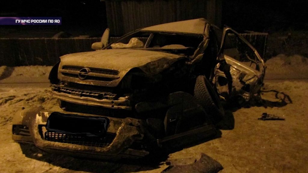 В Первомайском районе столкнулись грузовик и легковушка