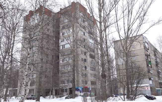 В Ярославской области продолжается замена старых лифтов на новые