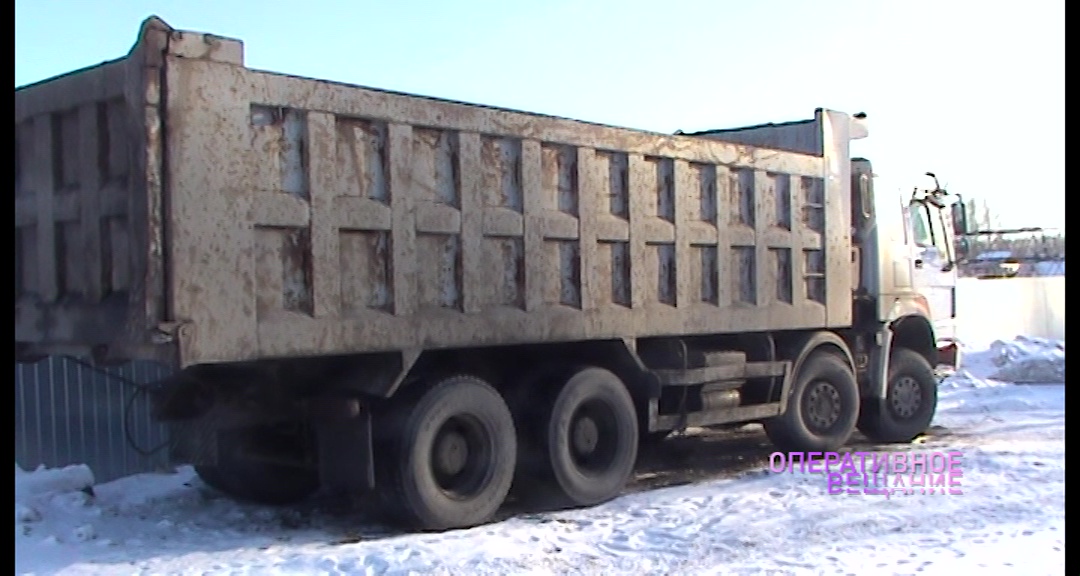 Злостный неплательщик алиментов остался без самосвала