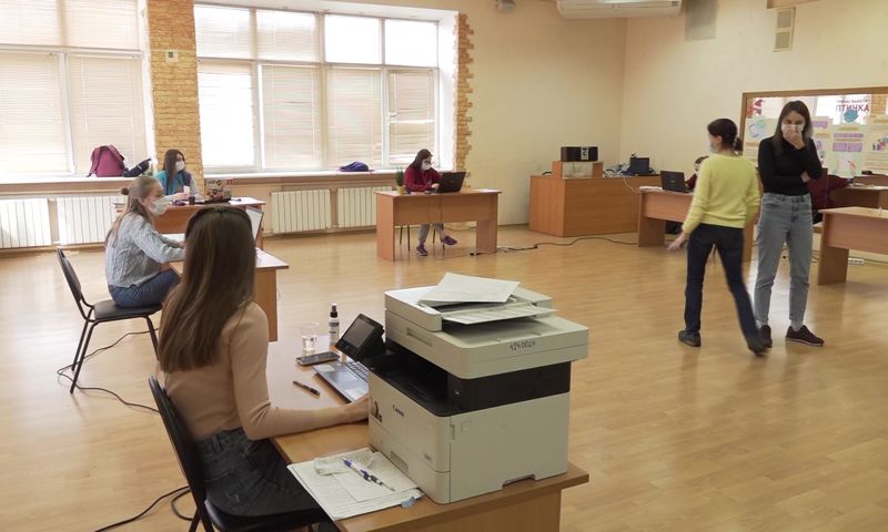Бейдж, маска и номер заявки: как отличить волонтера от мошенника