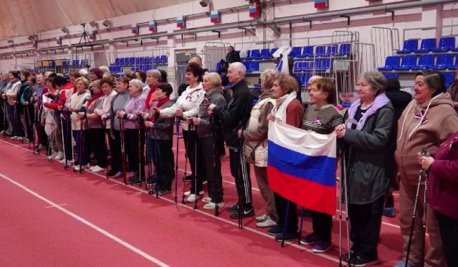 В Ярославле прошел фестиваль по скандинавской ходьбе