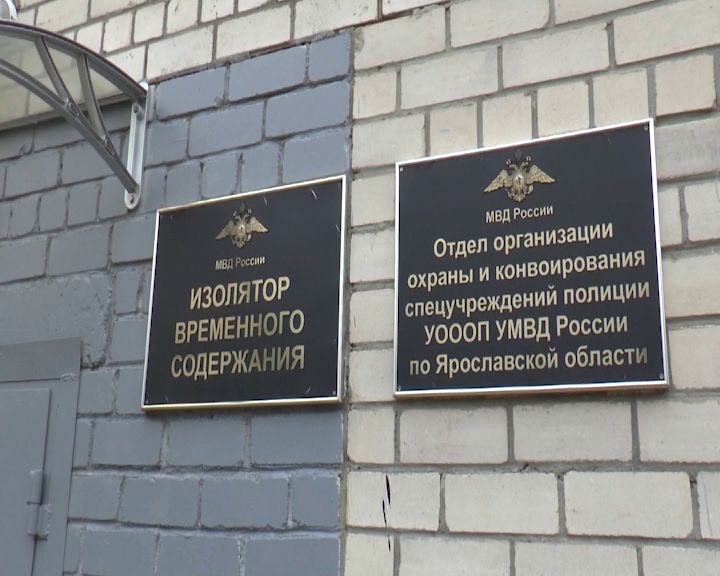 В Брагине рецидивист обокрал магазин