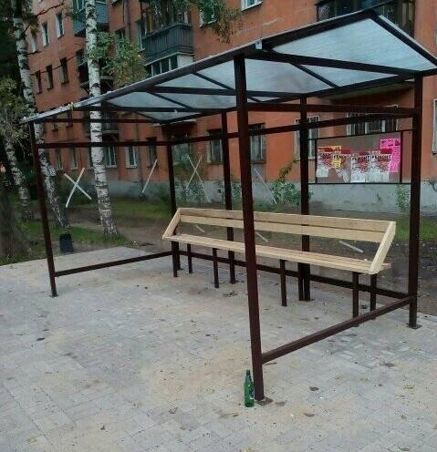 Ничего лишнего: новую остановку на Гагарина сделали в стиле минимализм