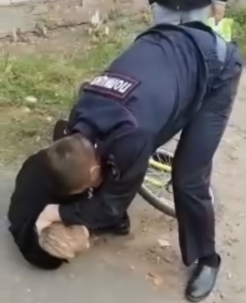 Ярославцы заступились за участкового, применившего силу при задержании подростка: комментарий полиции
