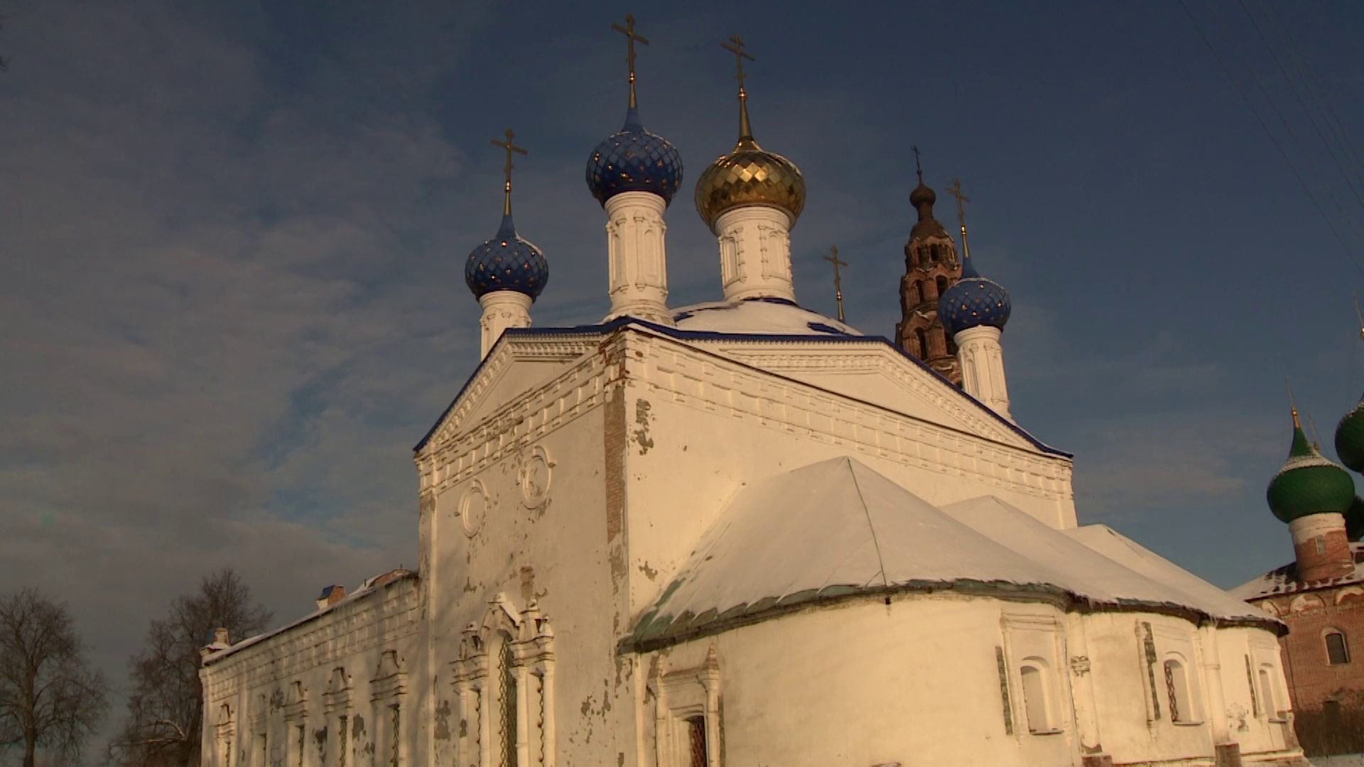 В Покровском храме села Великое украли освещение