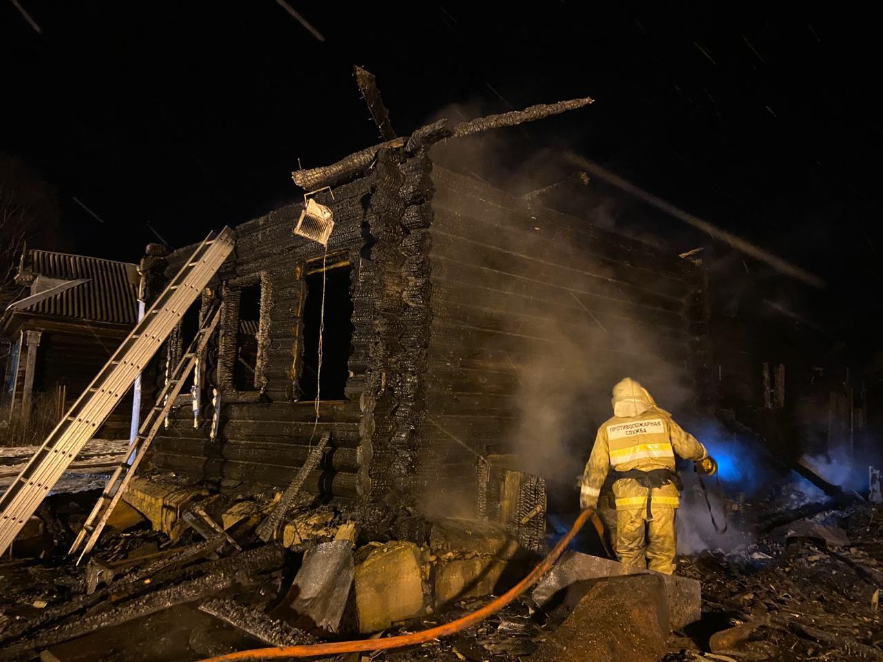 В рождественскую ночь в Ярославской области в огне погибли три ребенка