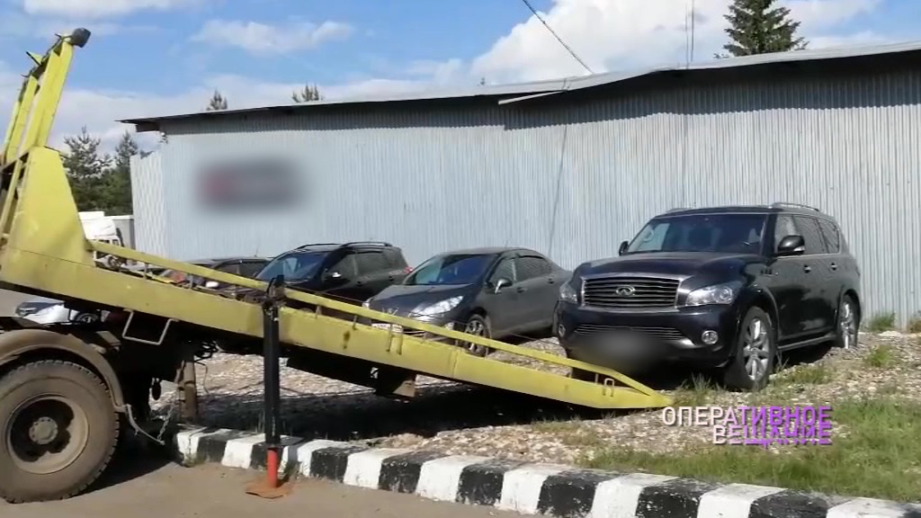 Ярославец лишился люксовой иномарки из-за долга по алиментам