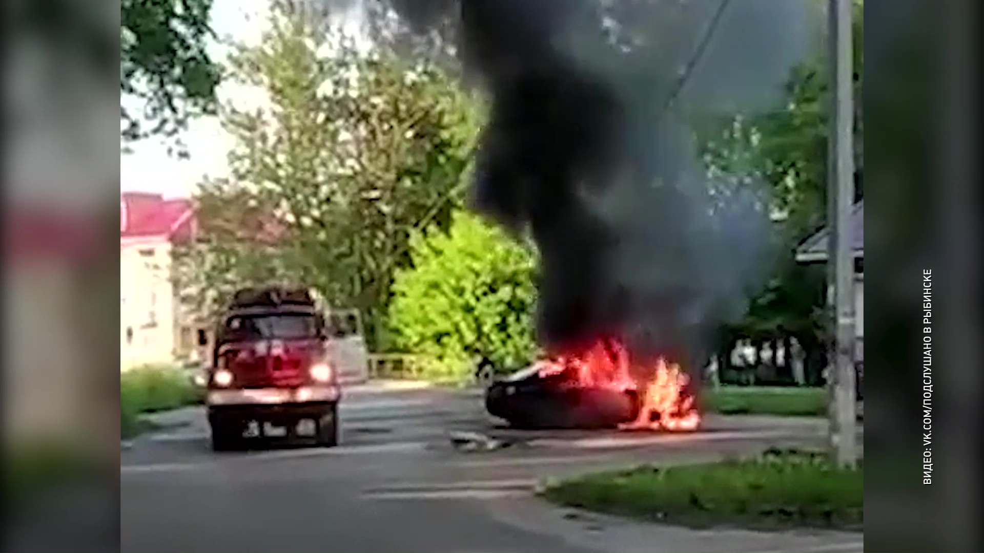 В Рыбинске дотла выгорела легковушка