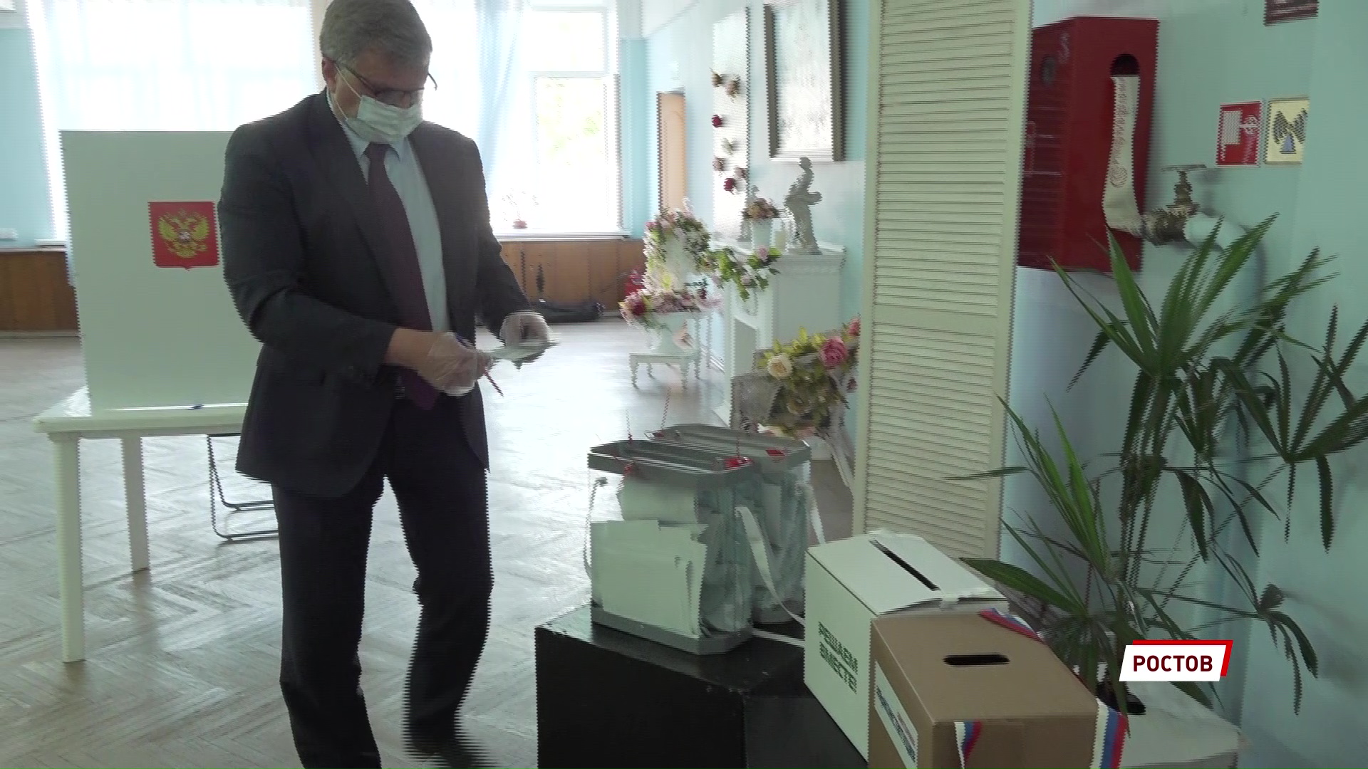 Председатель облдумы Алексей Константинов присоединился к голосованию по поправкам