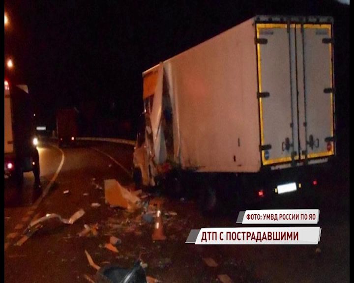 В ДТП в Ростовском районе пострадали три человека