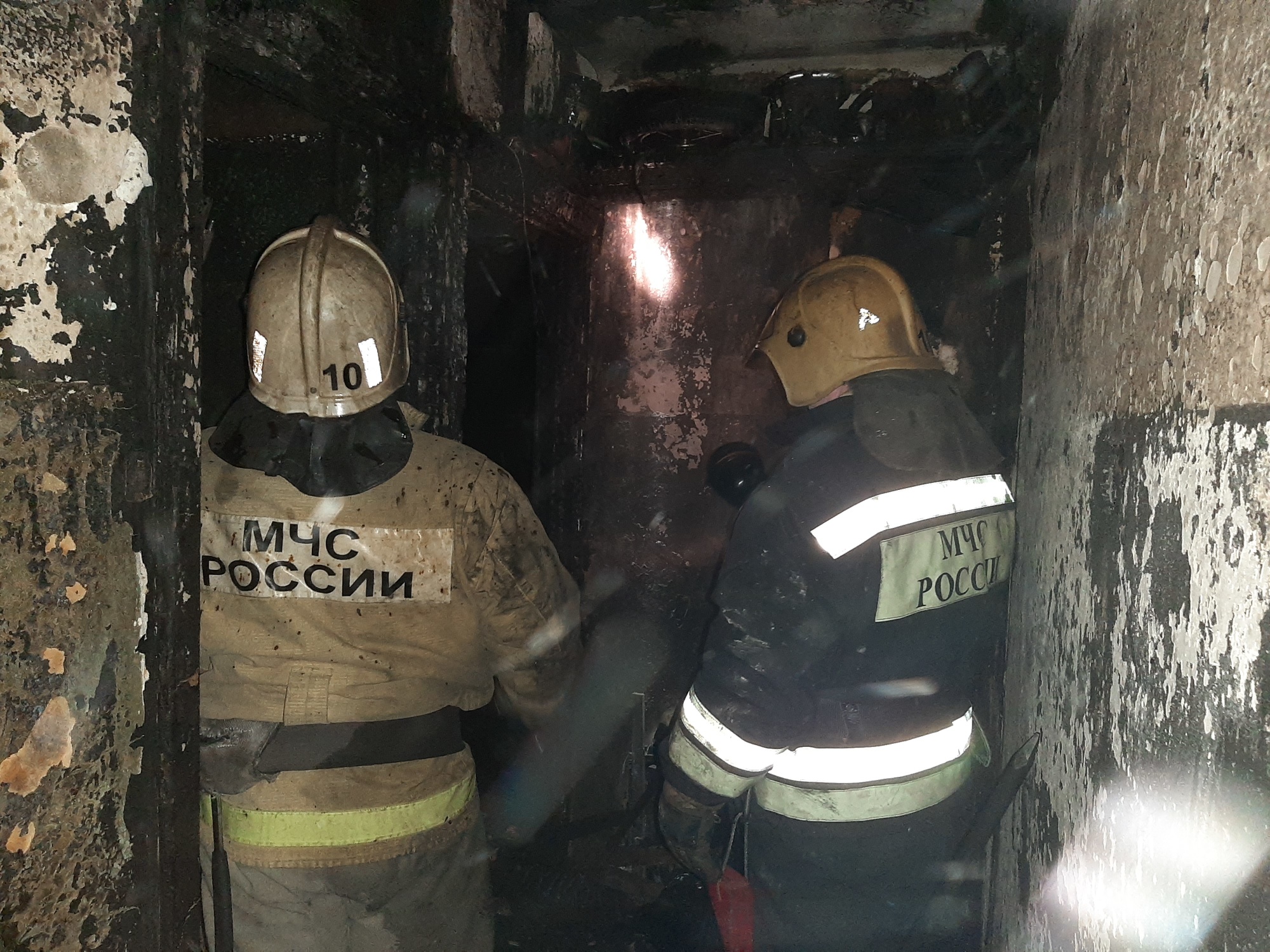 В Рыбинске при пожаре спасли 19 человек, в том числе четверых детей