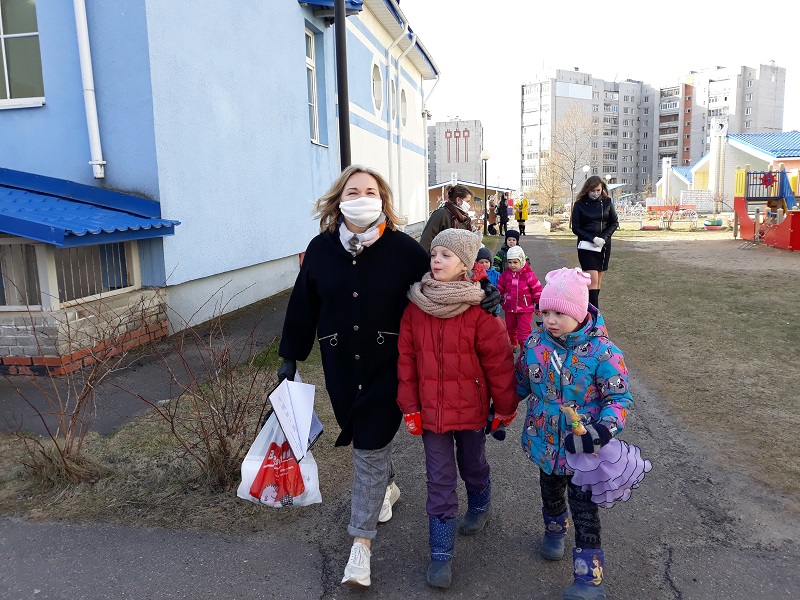 В регионе дежурные группы в детских садиках посещают более тысячи детей