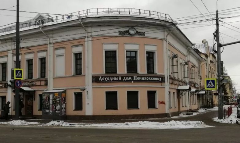 В центре Ярославля за долги арестовали здание-памятник