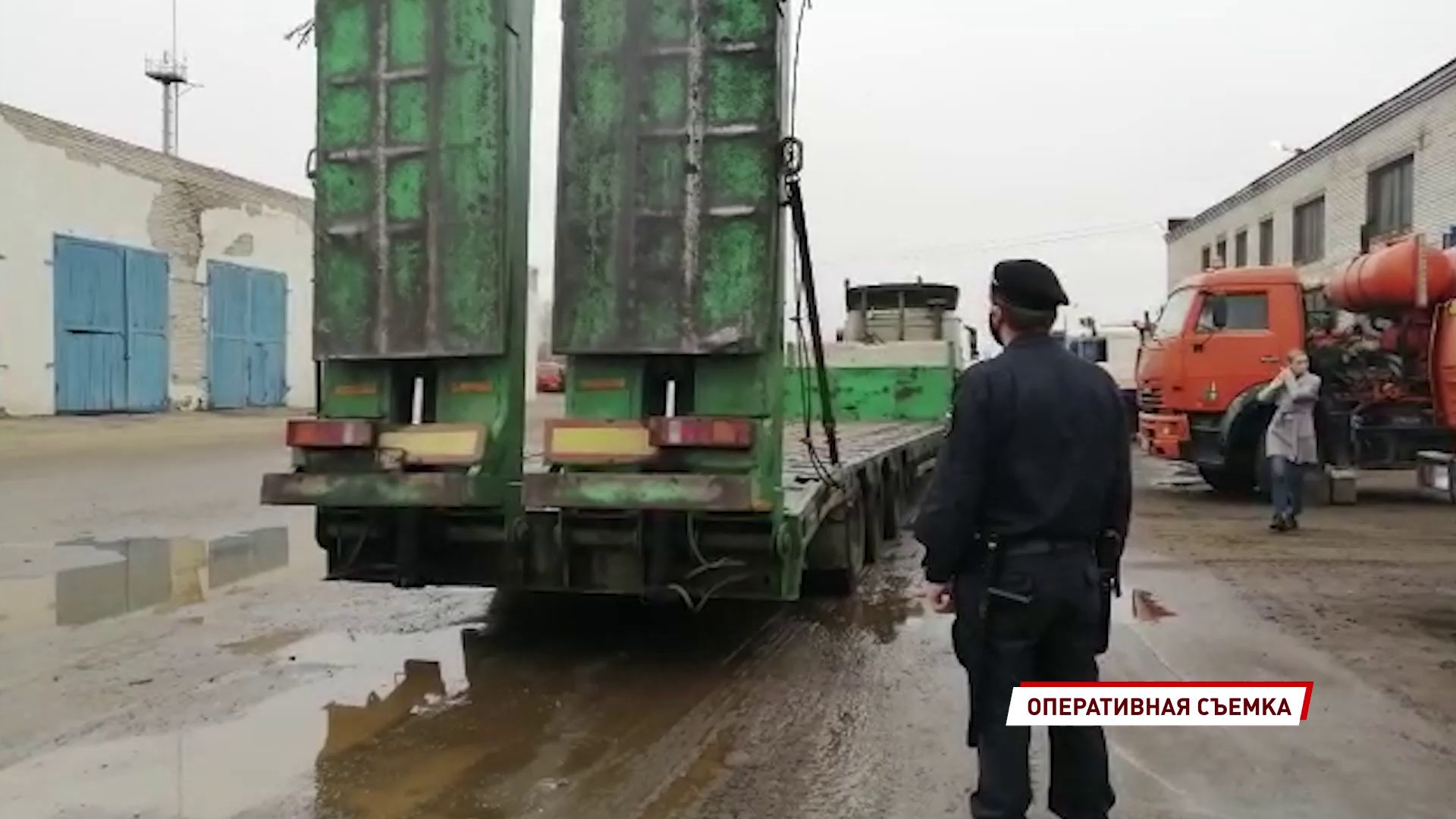 В Ярославле приставы арестовали два грузовика